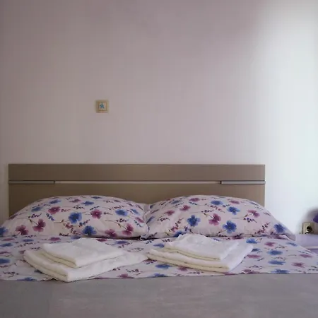 Loncarevic Daire Hvar Town