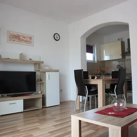 Loncarevic Apartment